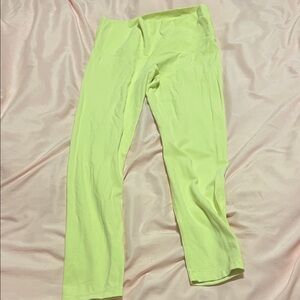 Aritzia leggings ( Tnaction)